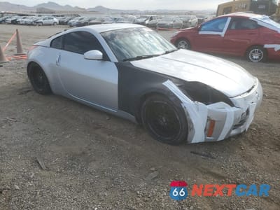 Czwarte zdjęcie samochodu z boku: 2006 NISSAN 350Z COUPE VIN:JN1AZ34DX6M307141 - miniatura