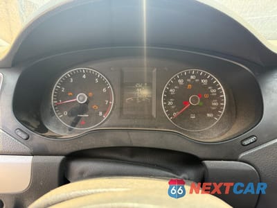 Zdjęcie 8 z 11 samochodu: 2014 VOLKSWAGEN JETTA SE VIN:3VWD17AJ5EM376614 - miniatura