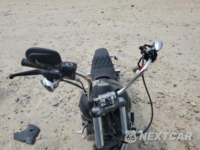 Piąte zdjęcie samochodu w środku: 2017 HARLEY-DAVIDSON FXDB DYNA STREET BOB VIN:1HD1GXM10HC323565 - miniatura
