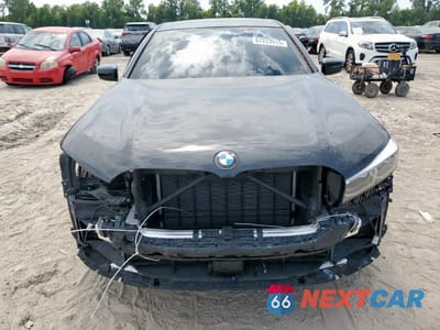 Piąte zdjęcie samochodu w środku: 2022 BMW 750 XI VIN:WBA7U2C08NCJ65713 - miniatura