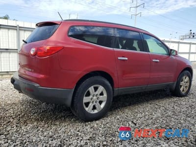 Trzecie zdjęcie samochodu z tyłu: 2012 CHEVROLET TRAVERSE LT VIN:1GNKVGED2CJ198617 - miniatura