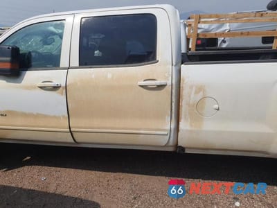 Drugie zdjęcie samochodu z przodu: 2018 CHEVROLET SILVERADO K2500 HEAVY DUTY LT VIN:1GC1KVEG2JF261212 - miniatura