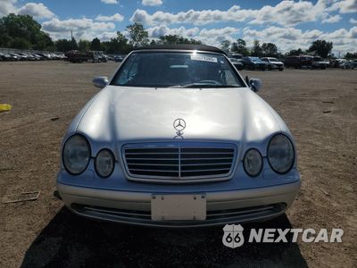 Piąte zdjęcie samochodu w środku: 2000 MERCEDES-BENZ CLK 430 VIN:WDBLK70G7YT053915 - miniatura