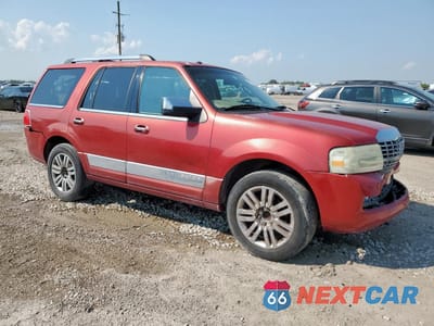 Czwarte zdjęcie samochodu z boku: 2007 LINCOLN NAVIGATOR VIN:5LMFU27597LJ15449 - miniatura
