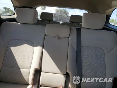 Zdjęcie 10 z 14 samochodu: 2017 HYUNDAI SANTA FE SE VIN:KM8SM4HF7HU192627 - miniatura