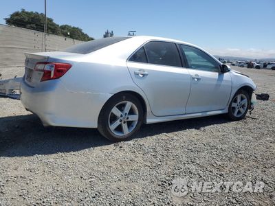 Trzecie zdjęcie samochodu z tyłu: 2014 TOYOTA CAMRY L VIN:4T1BF1FK4EU837075 - miniatura
