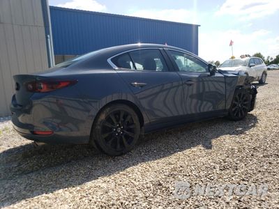 Trzecie zdjęcie samochodu z tyłu: 2024 MAZDA 3 PREFERRED VIN:3MZBPBCM7RM414110 - miniatura