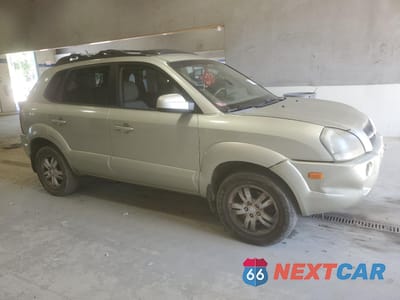 Czwarte zdjęcie samochodu z boku: 2006 HYUNDAI TUCSON GLS VIN:KM8JN72D16U304191 - miniatura