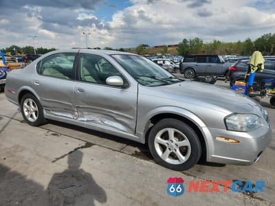 Czwarte zdjęcie samochodu z boku: 2003 NISSAN MAXIMA GLE VIN:JN1DA31D83T513584 - miniatura