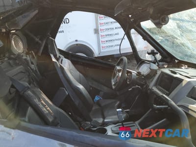 Piąte zdjęcie samochodu w środku: 2022 POLARIS RZR PRO XP ULTIMATE VIN:3NSMAD920NF359043 - miniatura