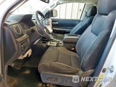 Zdjęcie 7 z 12 samochodu: 2017 TOYOTA TUNDRA CREWMAX SR5 VIN:5TFDW5F13HX677768 - miniatura