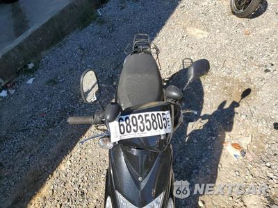 Piąte zdjęcie samochodu w środku: 2023 GENUINE SCOOTER CO. R50 VIN:L5YACBPZ0P1128859 - miniatura