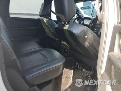 Zdjęcie 11 z 14 samochodu: 2022 RAM 2500 TRADESMAN VIN:3C6UR4CJ6NG270590 - miniatura