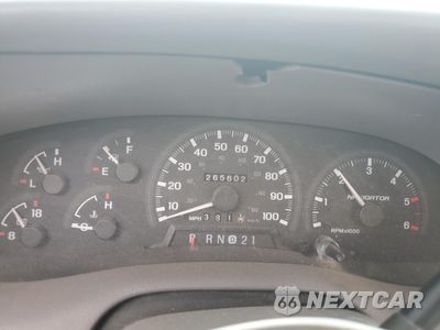 Zdjęcie 9 z 14 samochodu: 1998 LINCOLN NAVIGATOR VIN:5LMPU28L8WLJ22781 - miniatura