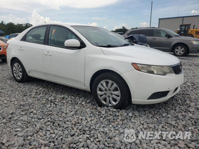 Czwarte zdjęcie samochodu z boku: 2011 KIA FORTE LX VIN:KNAFT4A21B5419289 - miniatura