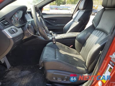 Zdjęcie 7 z 12 samochodu: 2014 BMW M5 VIN:WBSFV9C52ED593702 - miniatura