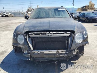 Piąte zdjęcie samochodu w środku: 2017 BENTLEY BENTAYGA VIN:SJAAC2ZV4HC015747 - miniatura