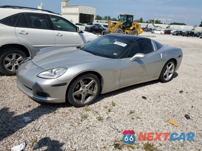 2005 CHEVROLET CORVETTE 1G1YY24U955114148 - główne zdjęcie licytacji z USA - miniatura
