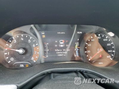 Zdjęcie 9 z 13 samochodu: 2024 JEEP COMPASS LATITUDE VIN:3C4NJDBN0RT584936 - miniatura