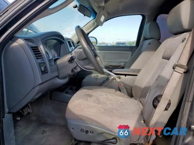 Zdjęcie 7 z 12 samochodu: 2007 DODGE DAKOTA QUAD SLT VIN:1D7HE48N97S166520 - miniatura