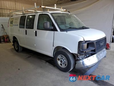 Czwarte zdjęcie samochodu z boku: 2017 GMC SAVANA G2500 VIN:1GTW7AFF0H1349415 - miniatura