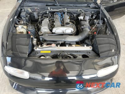 Zdjęcie 11 z 12 samochodu: 1996 MAZDA MX-5 MIATA VIN:JM1NA3534T0717190 - miniatura