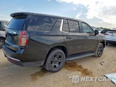 Trzecie zdjęcie samochodu z tyłu: 2022 CHEVROLET TAHOE K1500 VIN:1GNSKLED8NR275674 - miniatura
