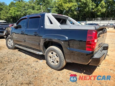 Drugie zdjęcie samochodu z przodu: 2011 CHEVROLET AVALANCHE LT VIN:3GNTKFE30BG140262 - miniatura