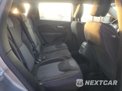 Zdjęcie 11 z 16 samochodu: 2015 JEEP CHEROKEE SPORT VIN:1C4PJLAB2FW656218 - miniatura