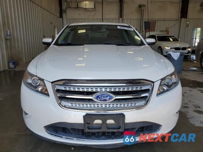 Piąte zdjęcie samochodu w środku: 2011 FORD TAURUS SHO VIN:1FAHP2KT8BG190633 - miniatura