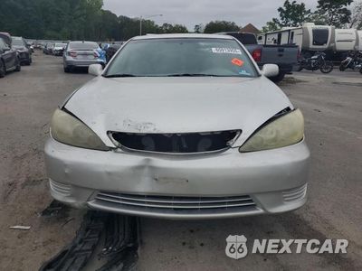 Piąte zdjęcie samochodu w środku: 2006 TOYOTA CAMRY LE VIN:4T1BE32K26U683956 - miniatura