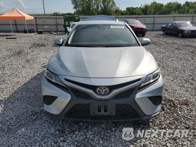 Piąte zdjęcie samochodu w środku: 2018 TOYOTA CAMRY L VIN:JTNB11HK8J3013446 - miniatura