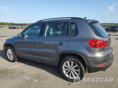 Drugie zdjęcie samochodu z przodu: 2017 VOLKSWAGEN TIGUAN S VIN:WVGBV7AXXHK043433 - miniatura