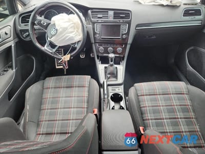 Zdjęcie 8 z 14 samochodu: 2016 VOLKSWAGEN GTI S/SE VIN:3VW5T7AU2GM041323 - miniatura