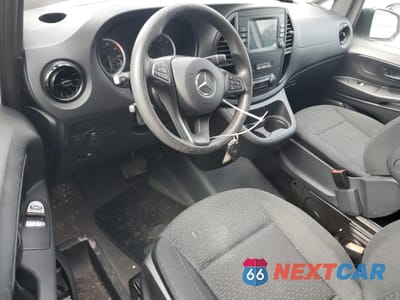 Zdjęcie 8 z 13 samochodu: 2023 MERCEDES-BENZ METRIS VIN:W1YV0CEY0P4256711 - miniatura