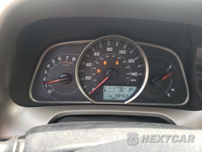 Zdjęcie 9 z 12 samochodu: 2014 TOYOTA RAV4 LE VIN:JTMBFREV8ED082480 - miniatura