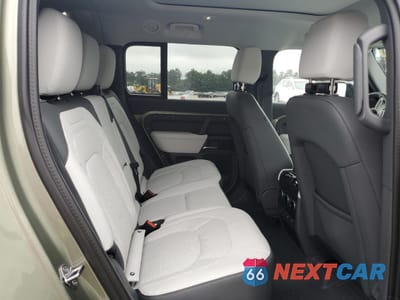 Zdjęcie 11 z 16 samochodu: 2025 LAND ROVER DEFENDER 130 S VIN:SALEJFFU5S2410289 - miniatura