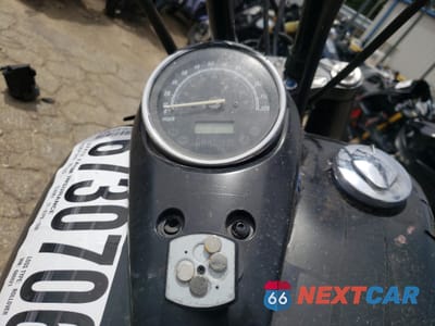 Zdjęcie 7 z 9 samochodu: 2016 HONDA VT750 C2B VIN:JH2RC5373GK600621 - miniatura