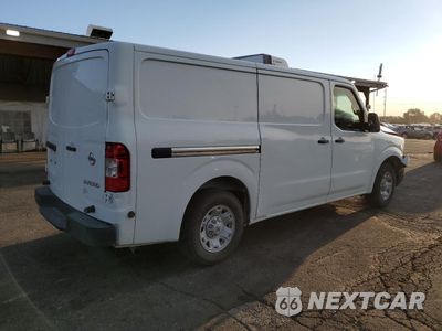Trzecie zdjęcie samochodu z tyłu: 2014 NISSAN NV 1500 VIN:1N6BF0KM1EN103765 - miniatura