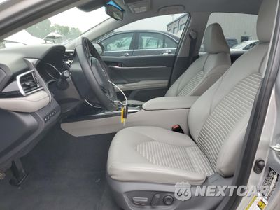Zdjęcie 7 z 15 samochodu: 2018 TOYOTA CAMRY L VIN:4T1B11HK0JU004735 - miniatura