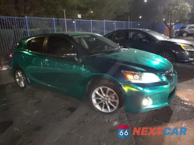 Czwarte zdjęcie samochodu z boku: 2013 LEXUS CT 200 VIN:JTHKD5BH1D2157266 - miniatura