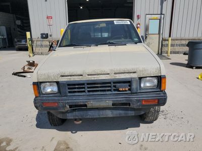 Piąte zdjęcie samochodu w środku: 1986 NISSAN D21 KING CAB VIN:1N6ND16YXGC427771 - miniatura