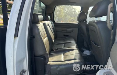 Zdjęcie 6 z 11 samochodu: 2011 CHEVROLET SILVERADO C3500 VIN:1GB4CZCL3BF113724 - miniatura