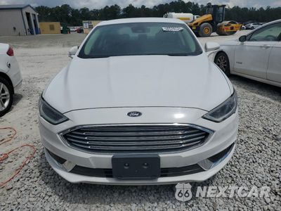 Piąte zdjęcie samochodu w środku: 2018 FORD FUSION SE HYBRID VIN:3FA6P0LU9JR281923 - miniatura