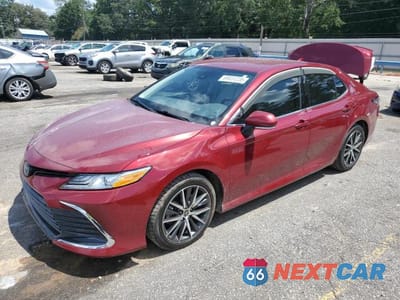 2022 TOYOTA CAMRY XLE 4T1F31AK4NU588181 - główne zdjęcie licytacji z USA - miniatura