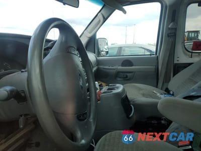 Zdjęcie 8 z 13 samochodu: 2003 FORD ECONOLINE E350 SUPER DUTY VAN VIN:1FTSS34S53HA58594 - miniatura
