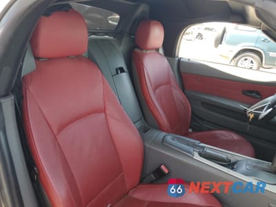 Zdjęcie 10 z 13 samochodu: 2003 BMW Z4 2.5 VIN:4USBT33463LS48153 - miniatura
