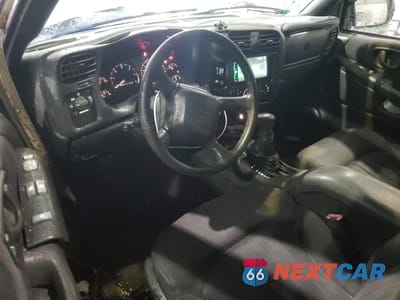 Zdjęcie 8 z 15 samochodu: 2003 CHEVROLET BLAZER VIN:1GNCS18X63K137572 - miniatura
