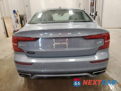 Zdjęcie 6 z 16 samochodu: 2022 VOLVO S60 B5 MOMENTUM VIN:7JRL12FZ9NG192384 - miniatura