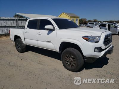 Czwarte zdjęcie samochodu z boku: 2019 TOYOTA TACOMA DOUBLE CAB VIN:5TFAX5GNXKX155020 - miniatura